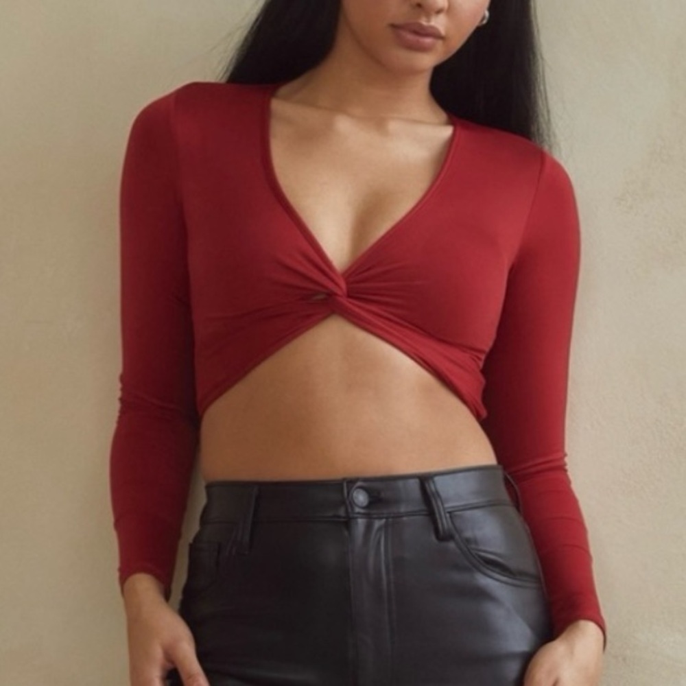 Twist Knot Long Sleeve Brami